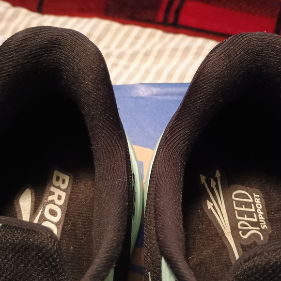 Brooks Black and Light Blue Athletic Shoes - Picture 8 of 11